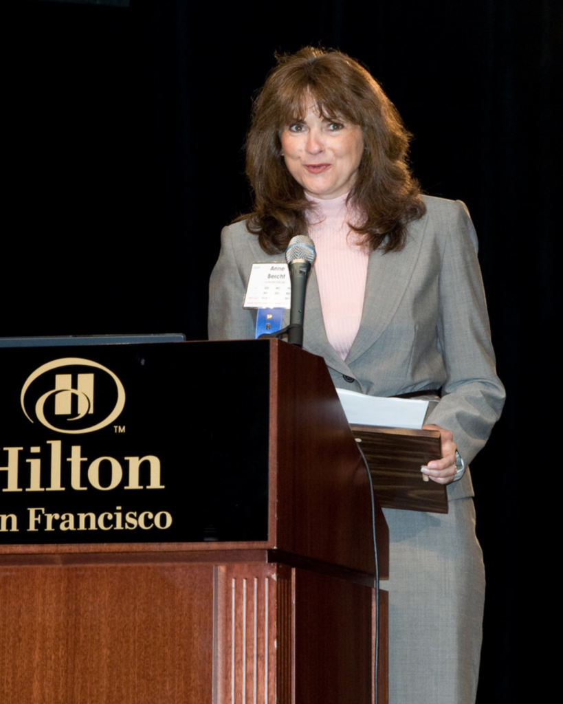 Signature Topics:
Unshakable Resilience: Thriving Through Personal and Professional CrisisRadical Responsibility:

Leading Without ExcusesCourage Under Pressure: Performing When It Matters Most

The Hidden Cost of Holding On: How Letting Go Unlocks Performance & Leadership